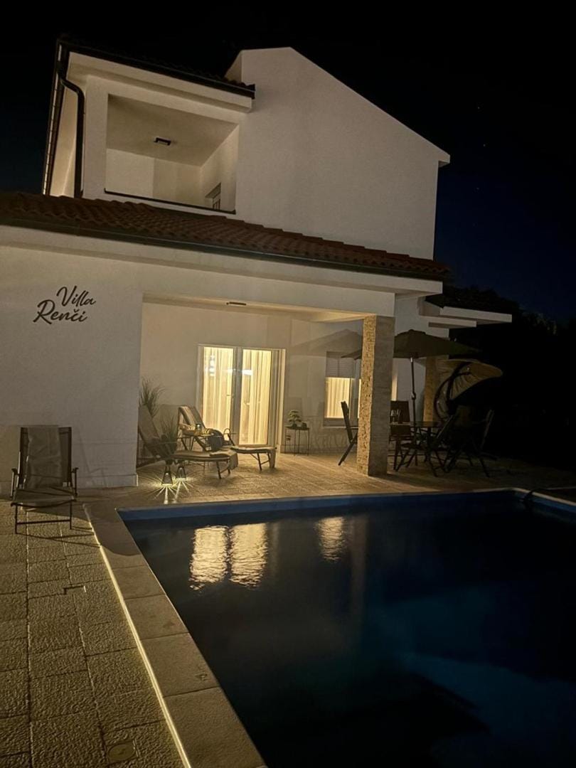 Villa Renči Villa in Istria County