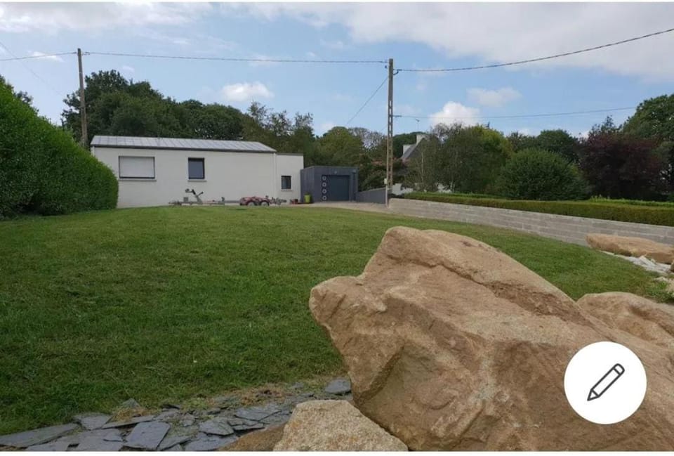 Location grand plein pied avec piscine chauffée House in Douarnenez