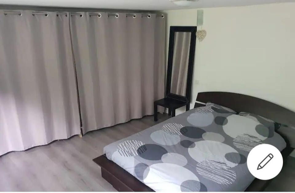 Location grand plein pied avec piscine chauffée House in Douarnenez