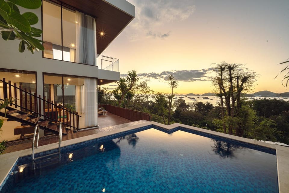 Living room, Sea view, Swimming pool, Sunset