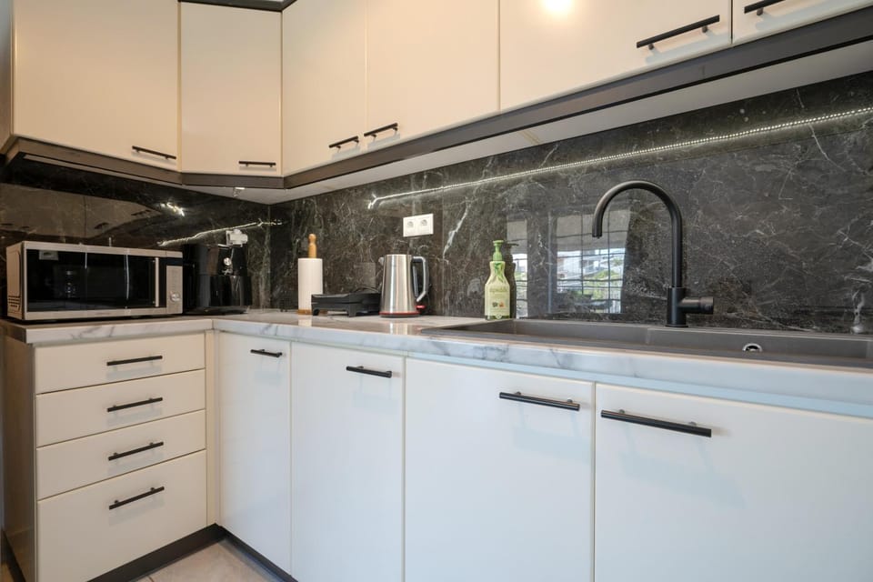 Barbara's sweet home Glyfada by ΜΡS Apartment in South Athens