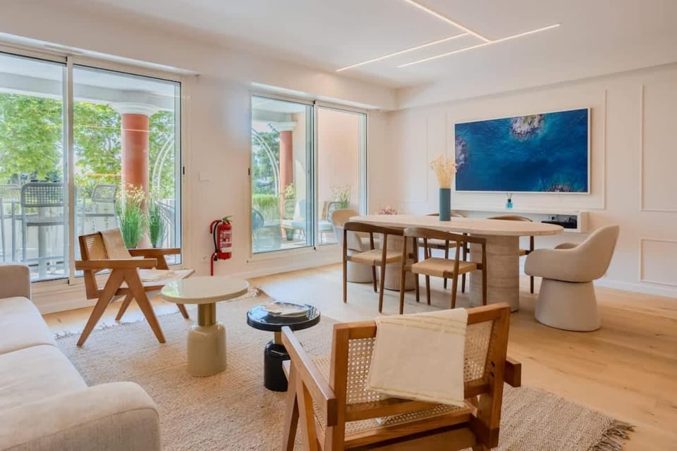 Blue Horizon - Elite Apartment 10 Min from the Sea House in Villefranche-sur-Mer