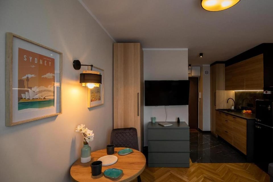 Kitchen or kitchenette, Photo of the whole room, Dining area