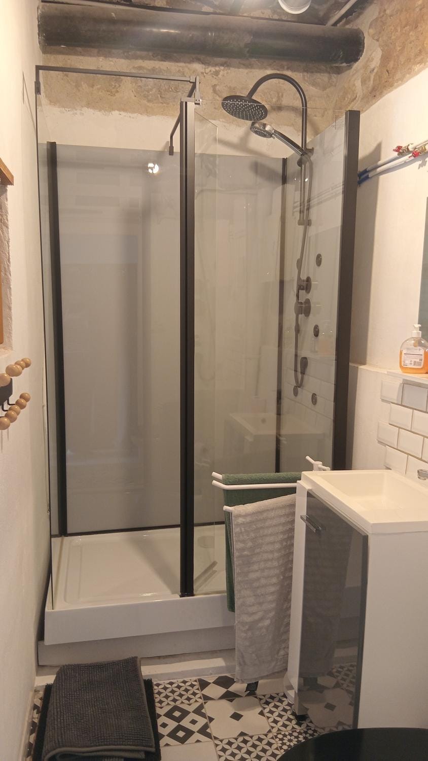 Shower, Bathroom
