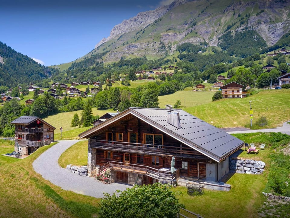 Property building, Natural landscape, Summer, Mountain view