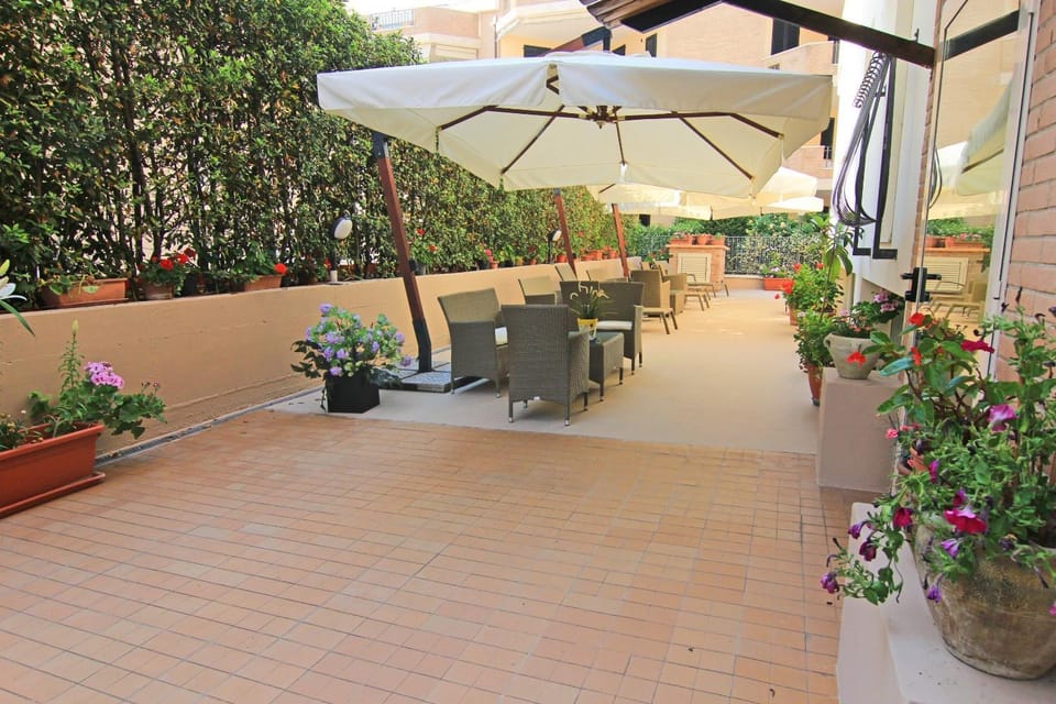 Patio, Spring, Day, Garden, Balcony/Terrace, Garden view