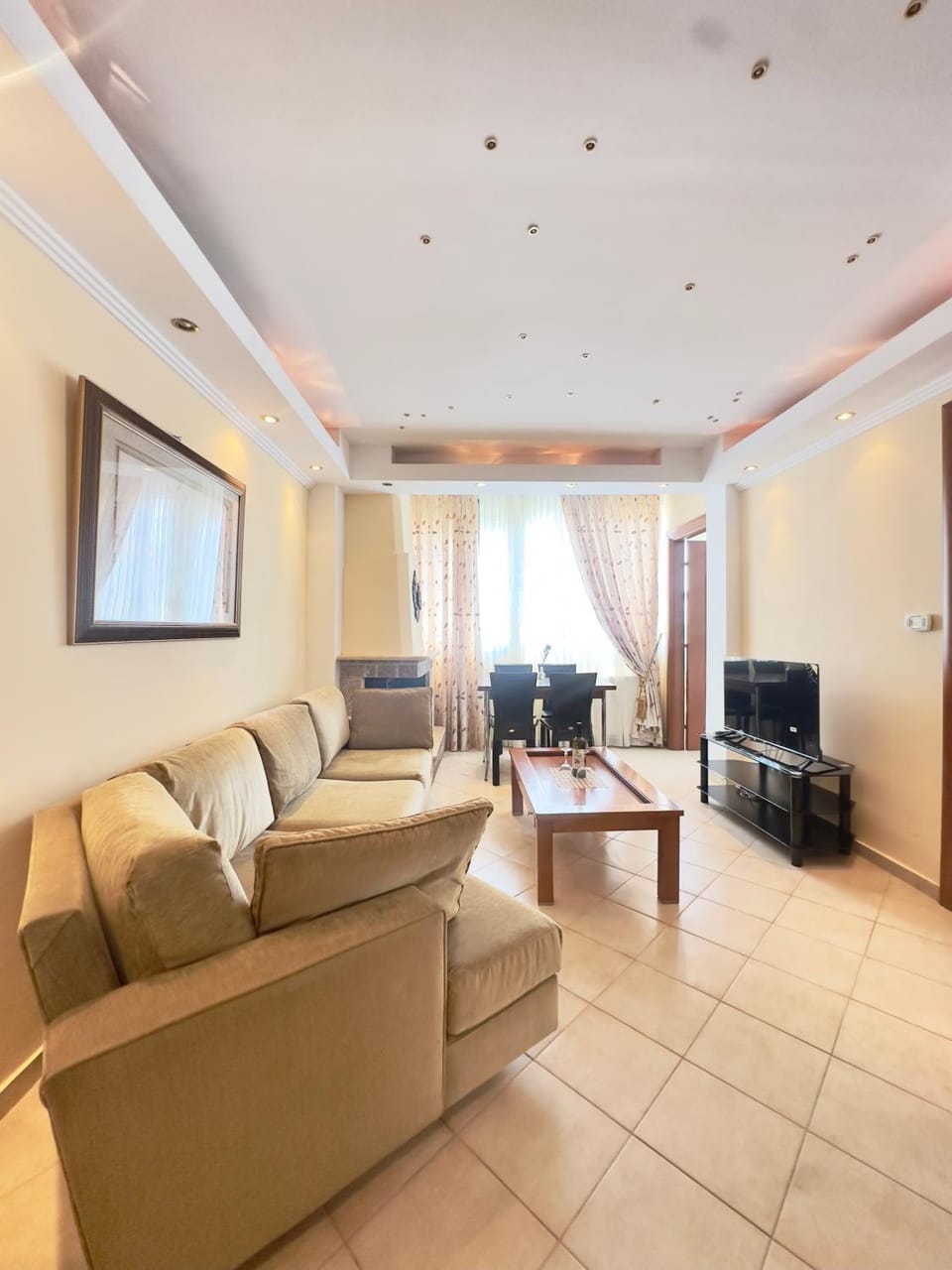 TV and multimedia, Living room, Seating area