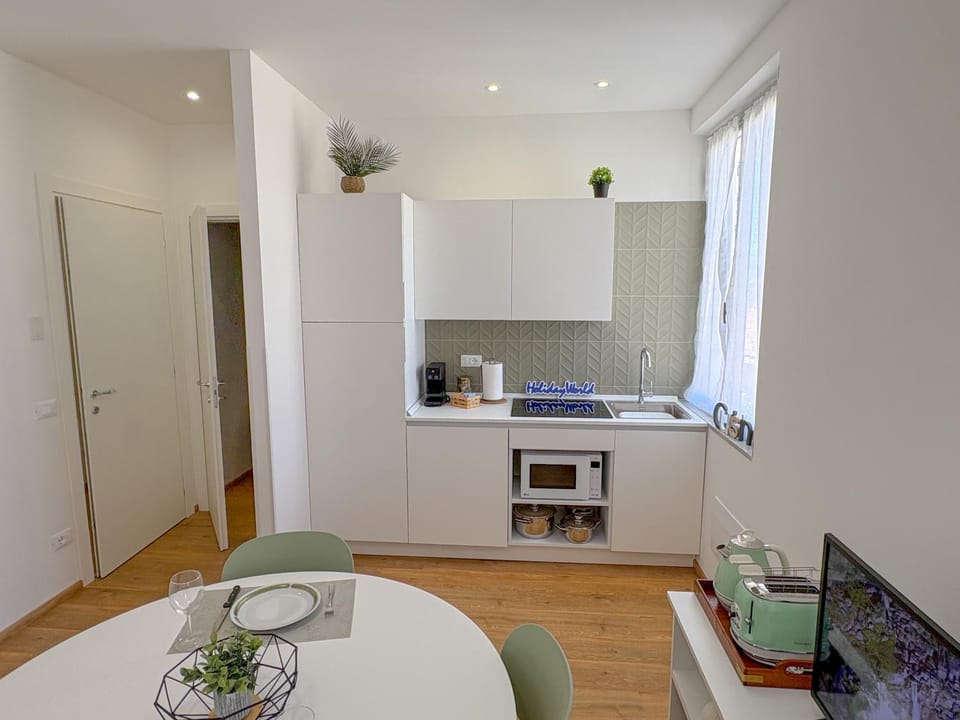 Kitchen or kitchenette, Living room, Dining area, stove