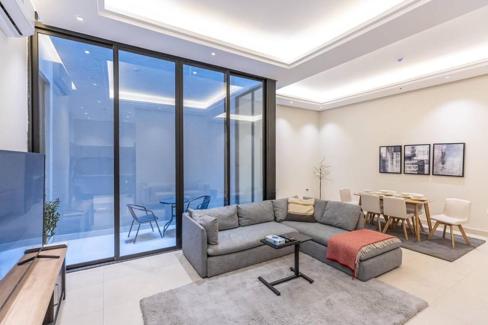 Communal lounge/ TV room, TV and multimedia, Living room, Seating area