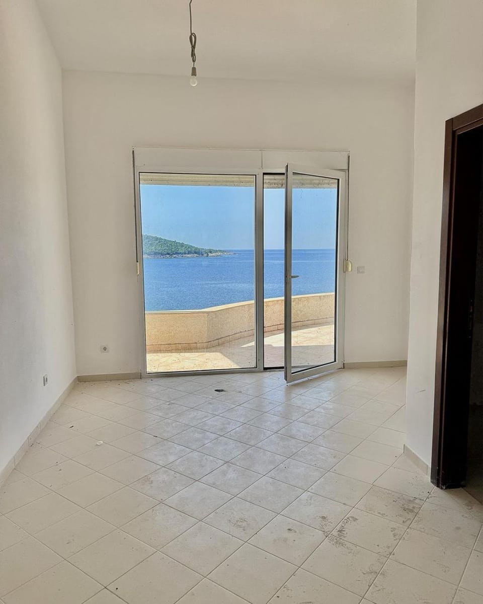 Infinity Apartments Sea View&Center Apartment in Montenegro