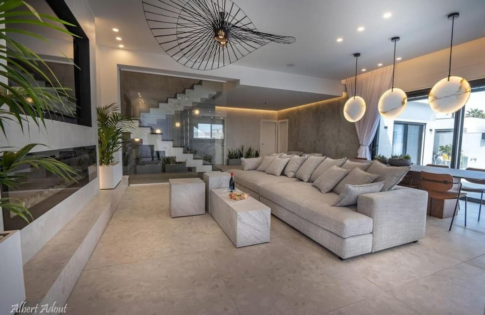 Living room, Seating area, fireplace
