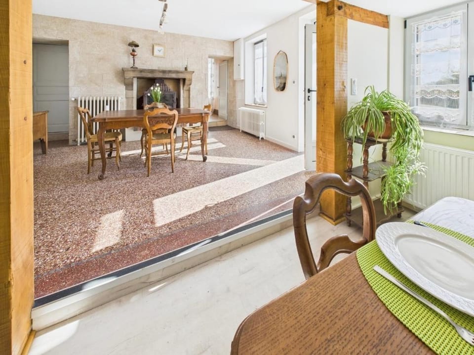 Gîte lamadelon House in Auvergne-Rhône-Alpes