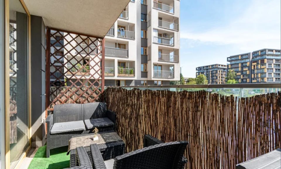 View (from property/room), Balcony/Terrace, Seating area