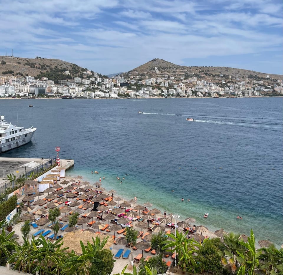 Port Side Sarande Apartment in Sarandë
