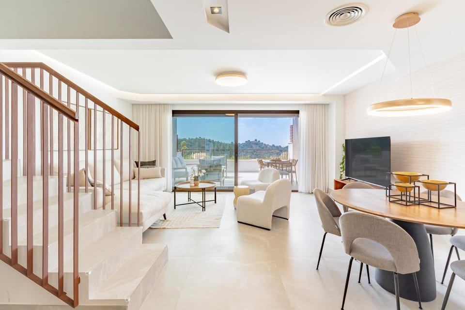 Casa Masari - Designer townhouse with views near Puerto Banus Apartment in Sierra de las Nieves