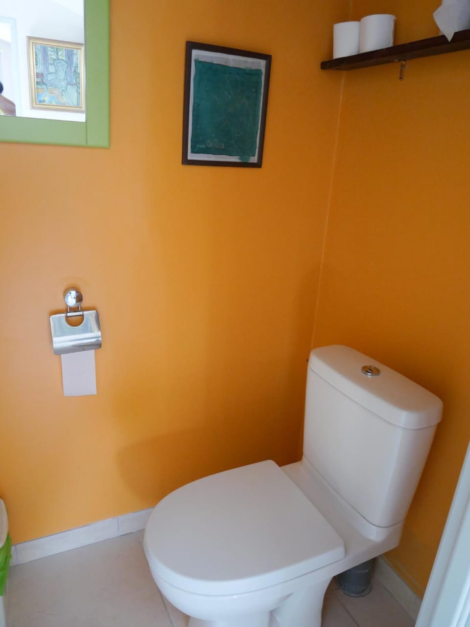 Cantegrel, chambres d'hôtes et sanitaires à l'étage chez l'habitant, 2 jours minimum Vacation rental in Provence-Alpes-Côte d'Azur