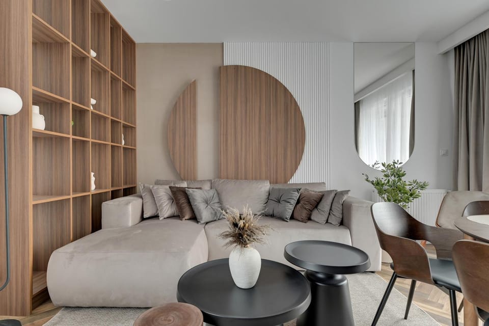 Bed, Living room, Photo of the whole room, Seating area, Bedroom