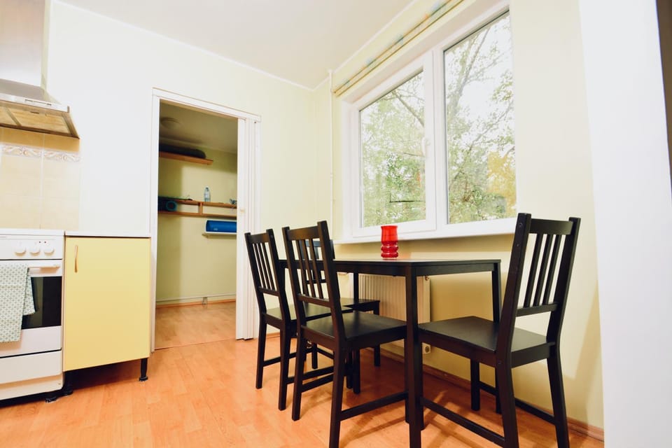 Kitchen or kitchenette, Dining area, oven, toaster