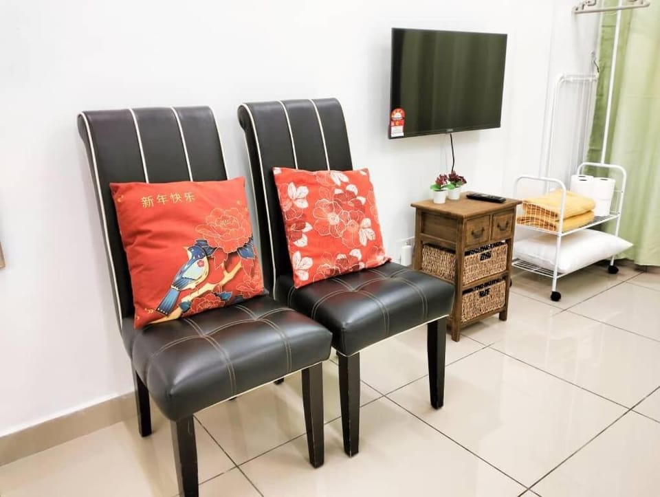 JB Austin Regency Simple N Tidy 5pax PLUS 1 Apartment in Johor Bahru