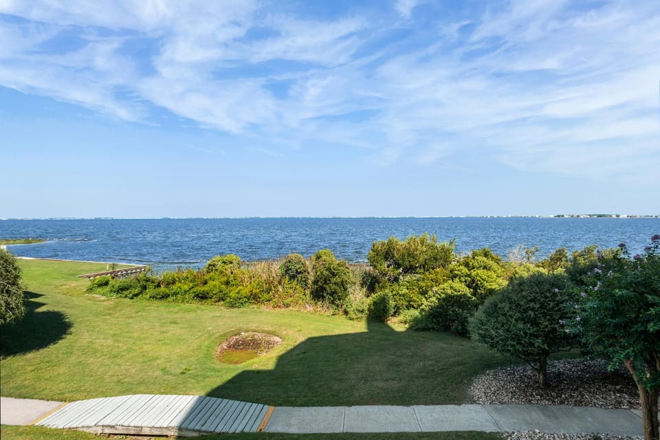 PC Beach Apartment in Manteo