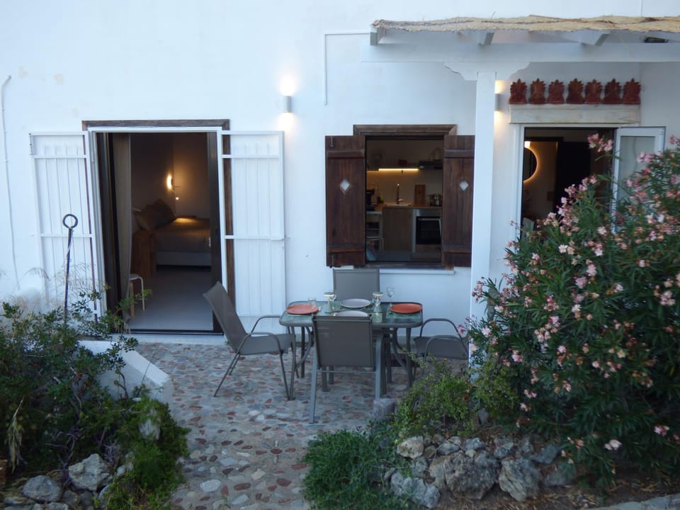 Property building, Patio