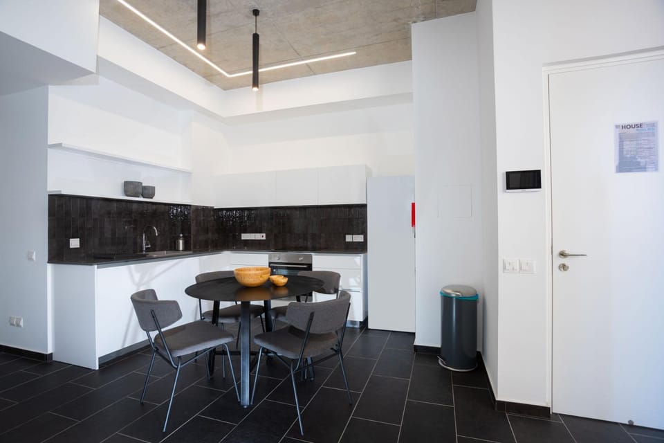 Kitchen or kitchenette, Living room, Dining area