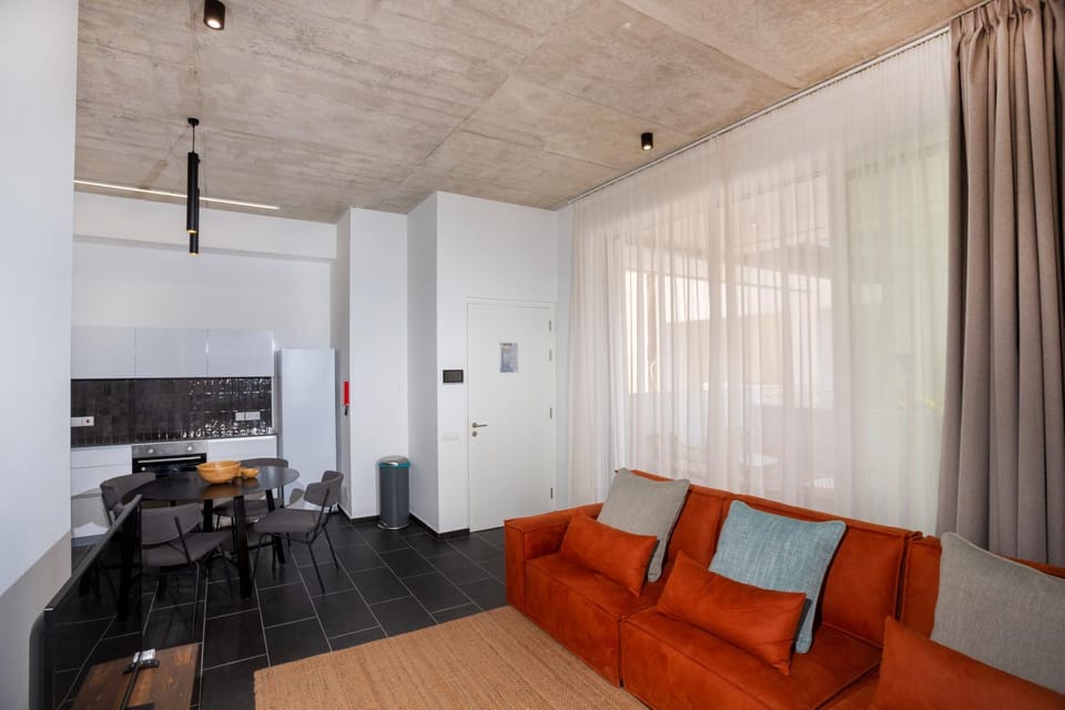 TV and multimedia, Kitchen or kitchenette, Living room, Dining area