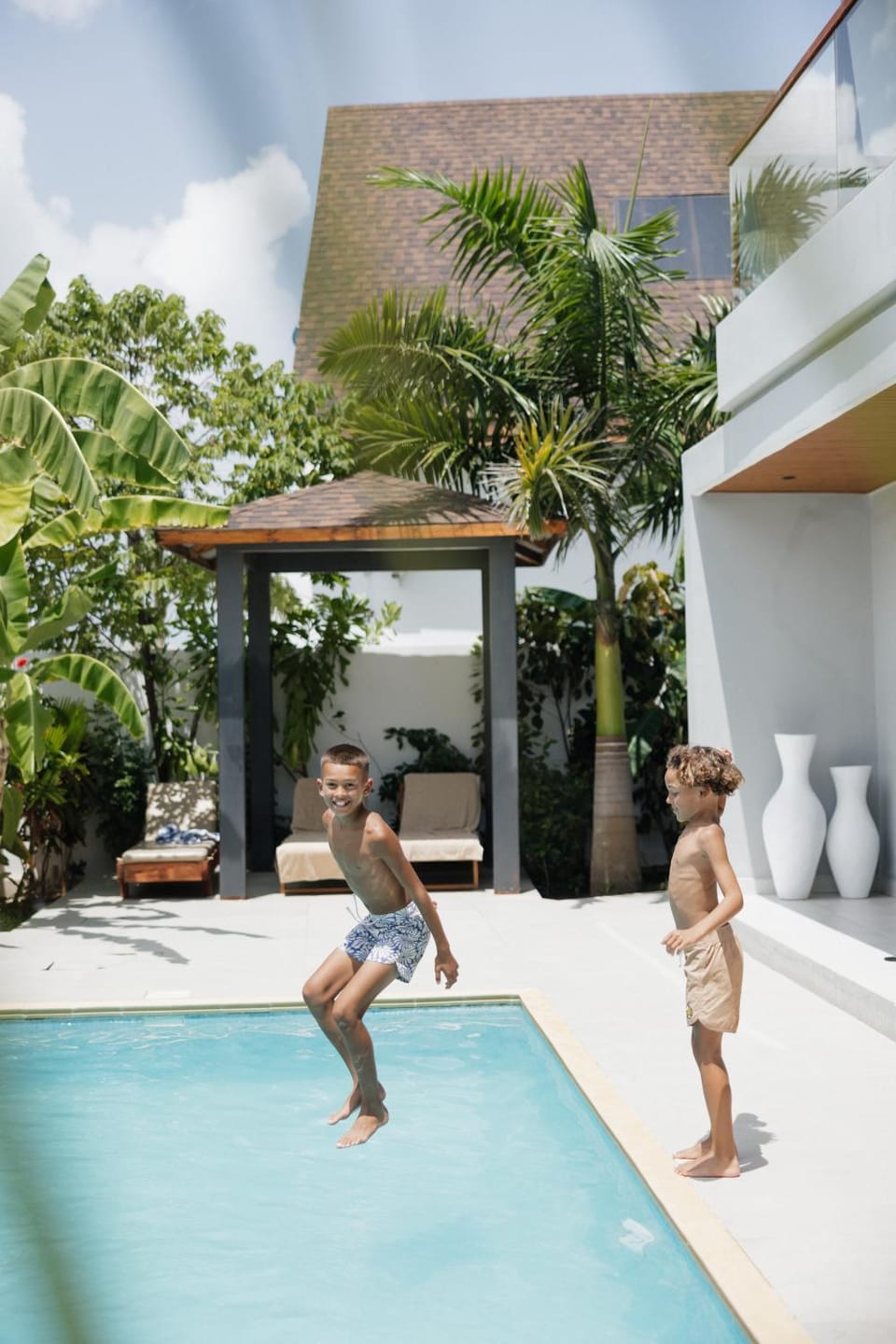 Swimming pool