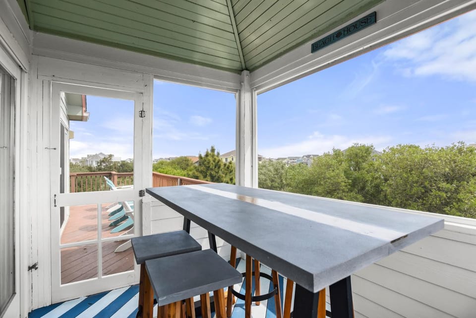 Pelican Shores House in Corolla