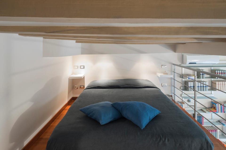 Elegant Stay Between the Arena and Sempione Park Apartment in Milan