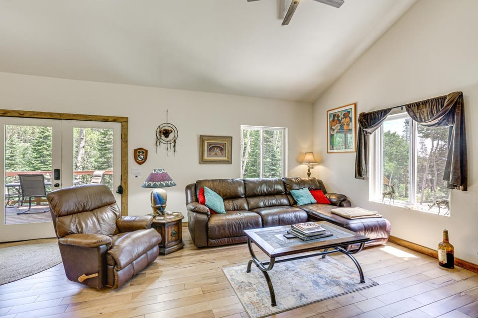 Deck & Mtn Views! Pet-Friendly Duplex in Salida Apartment in Colorado
