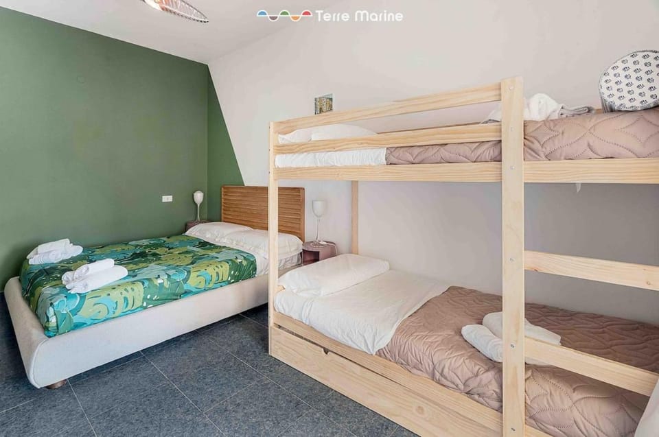 Blue Sign, TerreMarine Apartment in Province of Massa and Carrara