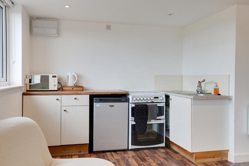 Studio Lodge with parking - Stansted airport Apartment in Uttlesford