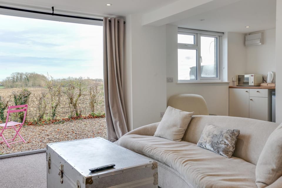 Studio Lodge with parking - Stansted airport Apartment in Uttlesford