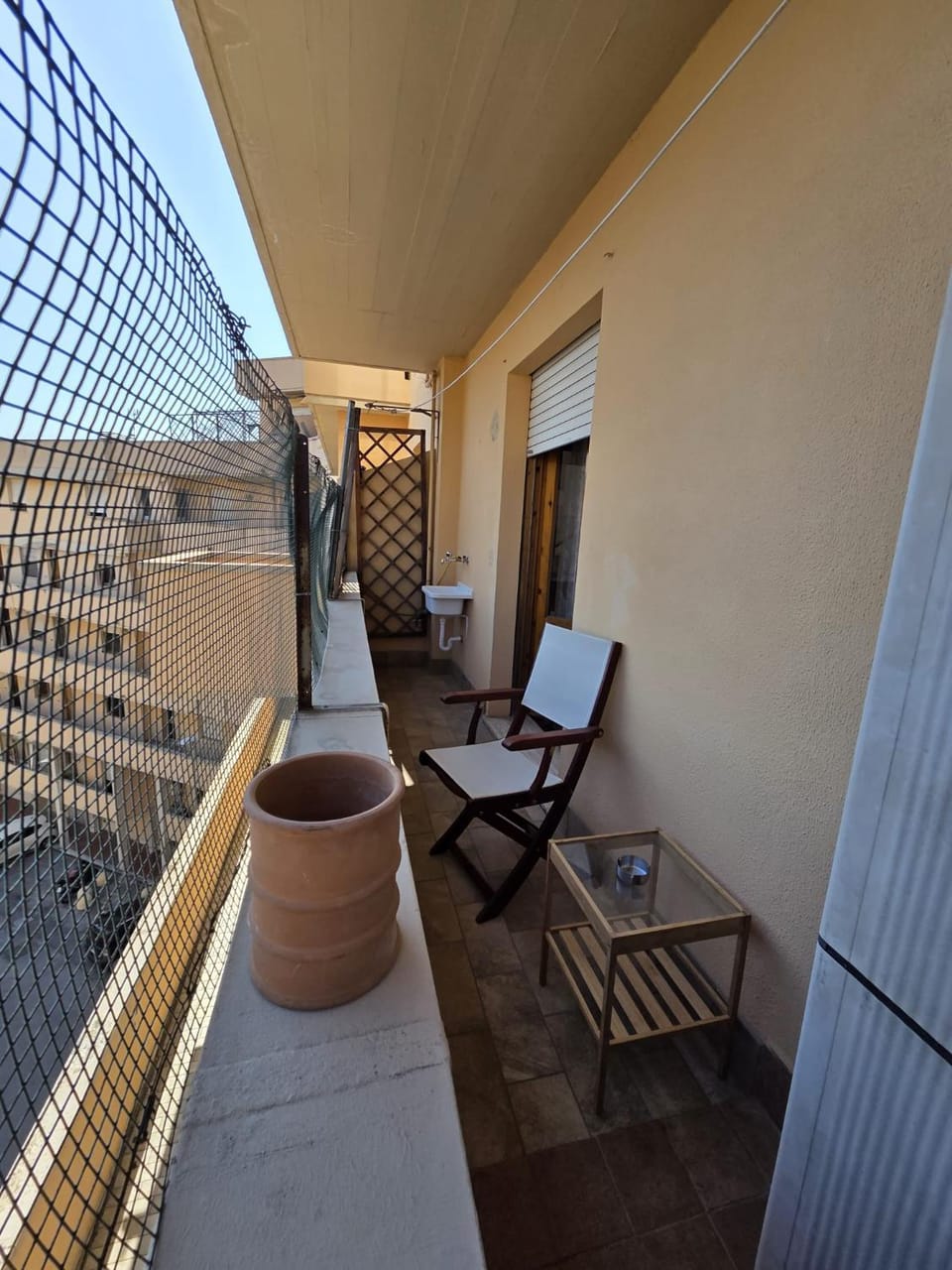 Property building, Balcony/Terrace, Balcony/Terrace