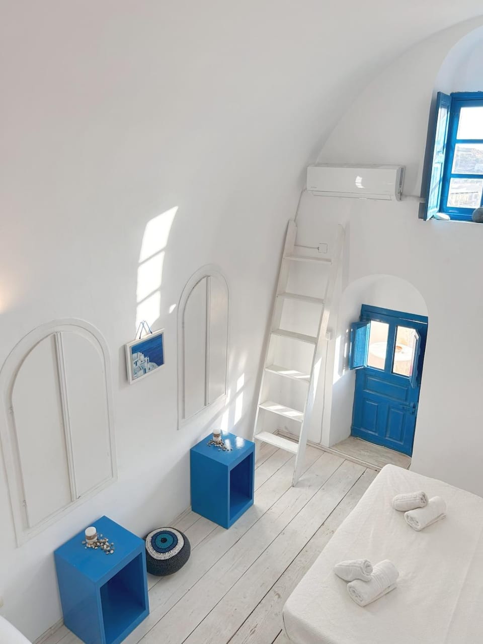 Kalleni Santorini Apartment in Santorini