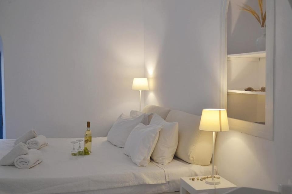 Kalleni Santorini Apartment in Santorini