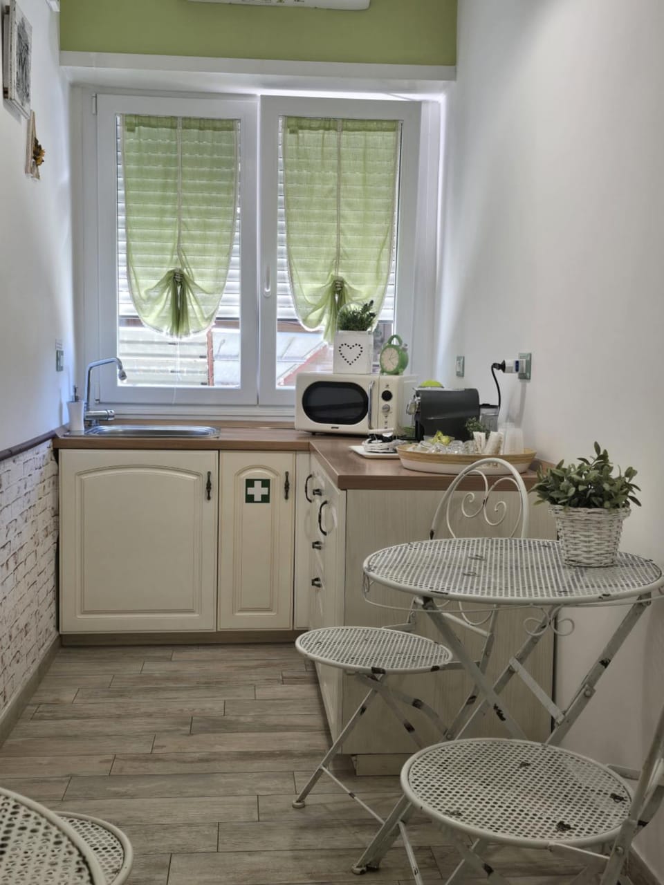 Coffee/tea facilities