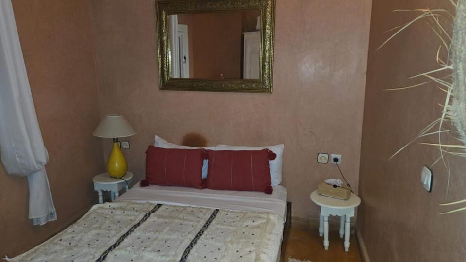 Authentic Riad & Jacuzzi Apartment in Marrakesh