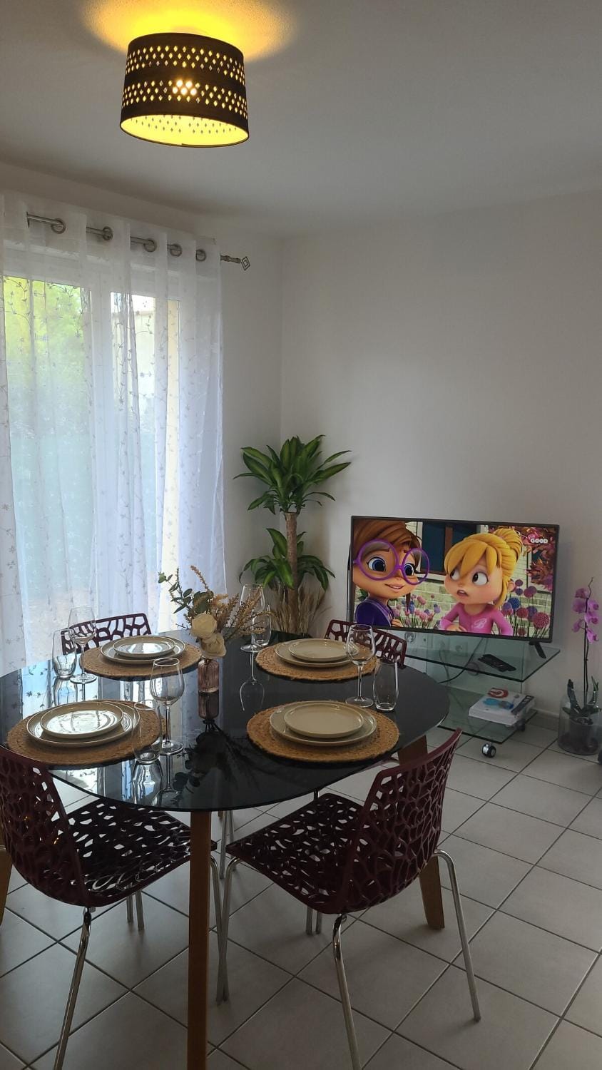 Cozy house two free parking spaces Apartment in Toulouse