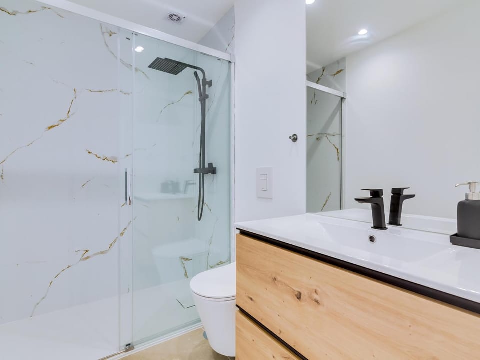 Shower, Bathroom