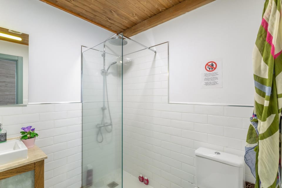 Bathroom, Living room