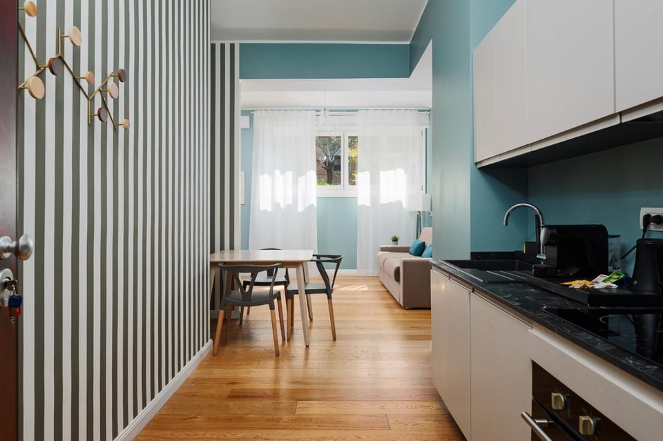 Kitchen or kitchenette, kitchen, kitchen
