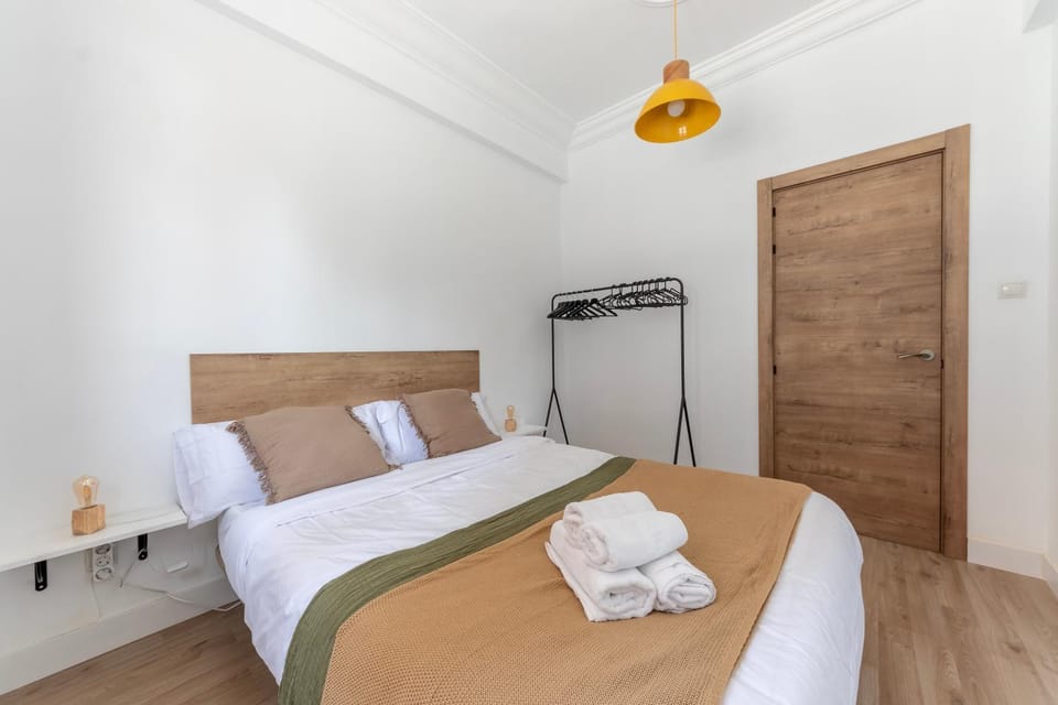 Bed, Photo of the whole room, Bedroom, towels, wardrobe