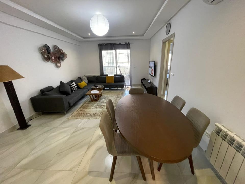 Seating area, Dining area