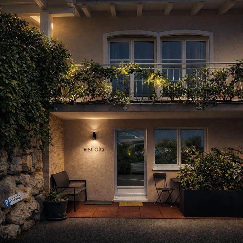 Property building, Patio, Night, Balcony/Terrace