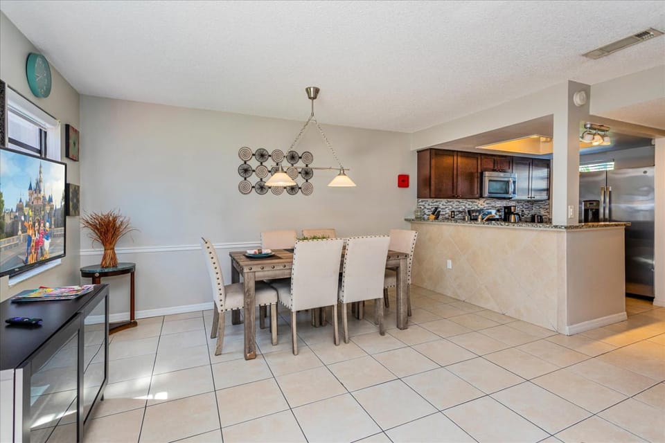 Spacious Home in FantasyWorld House in Osceola County