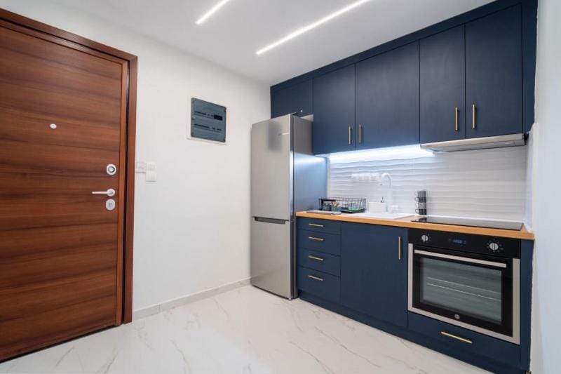 Central Modern Apartment up to 6 People with Parking Apartment in Thessaloniki