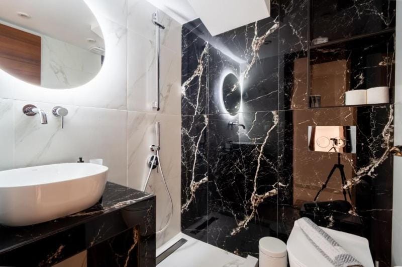 Central Modern Apartment up to 6 People with Parking Apartment in Thessaloniki