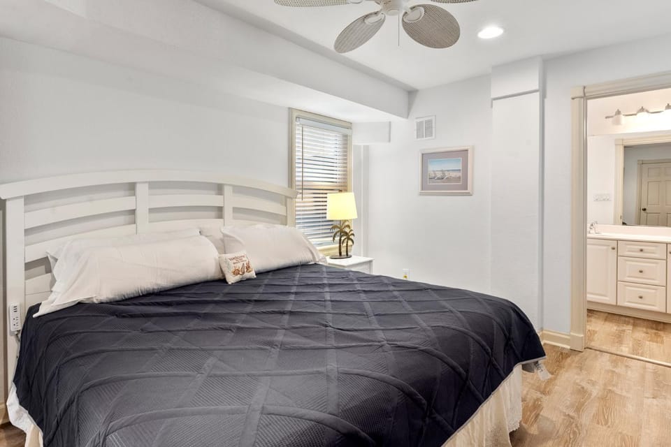 Island Breeze House in Corolla